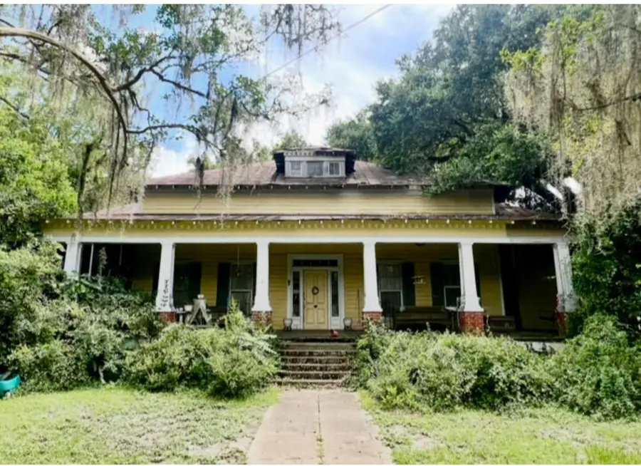 422 Hampton Street, Walterboro, SC 29488 - #2
