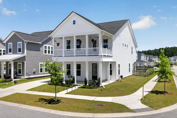 202 Narrowleaf Avenue, Summerville, SC 29485