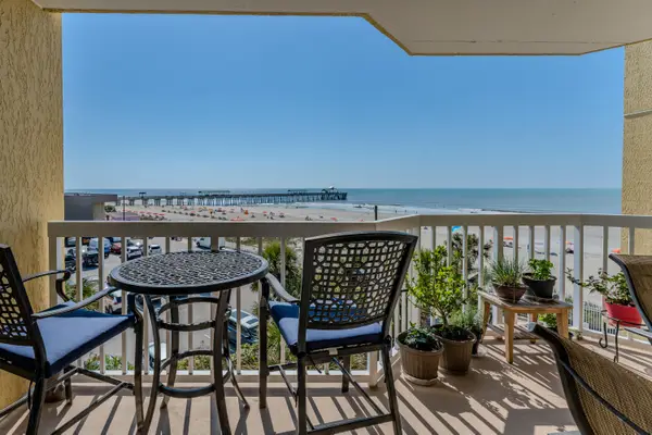 201 W Arctic Avenue #Apt 302, Folly Beach, SC 29439
