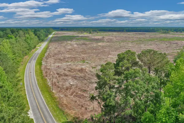5120 N Brewington Road #2, Manning, SC 29102