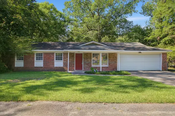 210 Elliott Drive, Ladson, SC 29456