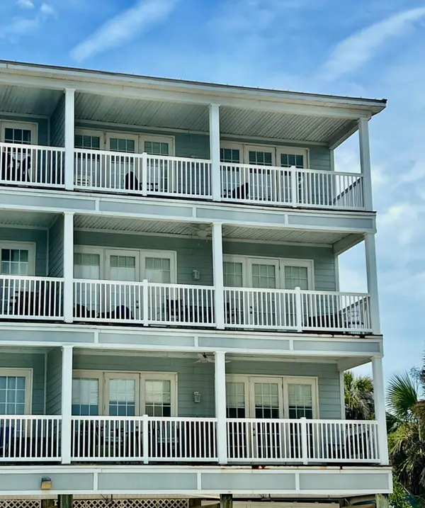 106 W Arctic Avenue #Unit 3h, Folly Beach, SC 29439