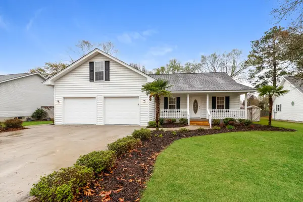 1351 Winterberry Avenue, Goose Creek, SC 29445