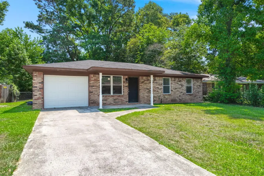 110 Bee Street, Summerville, SC 29483 - #2