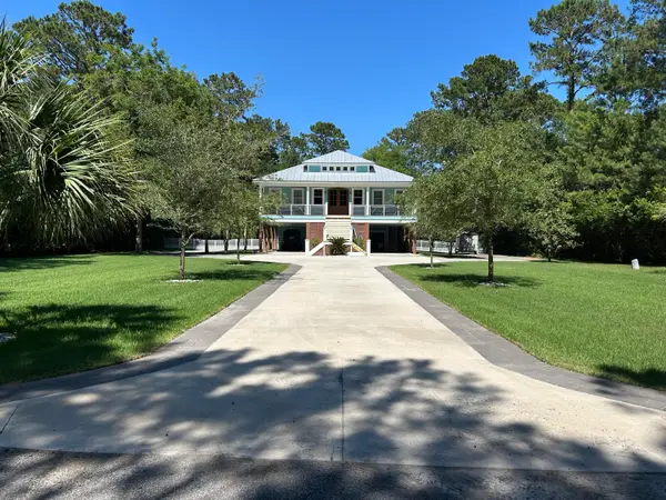 1430 Marsh Bluff Court, Edisto Island, SC 29438