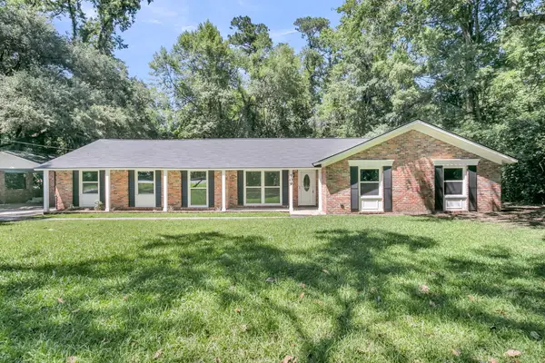 109 Halcyon Road, Summerville, SC 29483