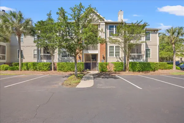 1600 Long Grove Drive #927, Mount Pleasant, SC 29464