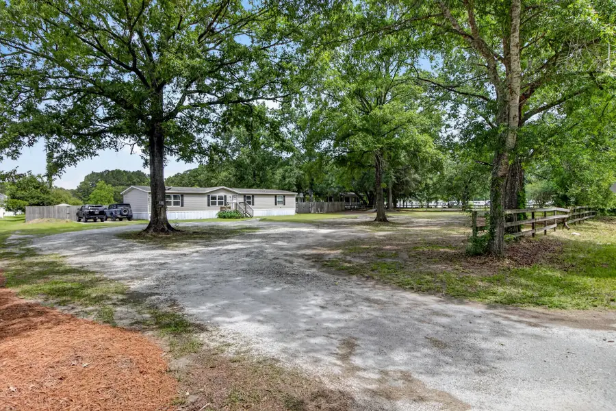 845 E Butternut Road, Summerville, SC 29483 - #2