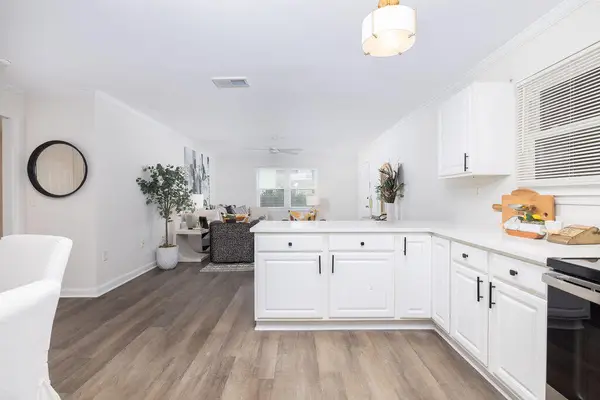 415 Parkdale Drive #Apt 2f, Charleston, SC 29414