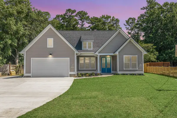 933 Valley Street, Hanahan, SC 29410