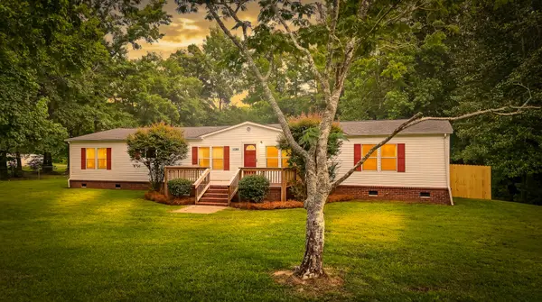 1825 Central Avenue, Summerville, SC 29483