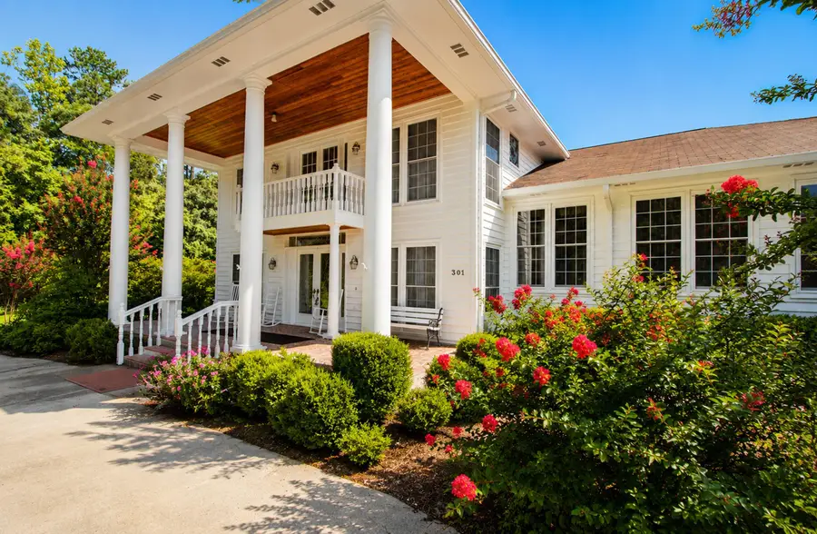 301 W 7th North Street, Summerville, SC 29483 - #2