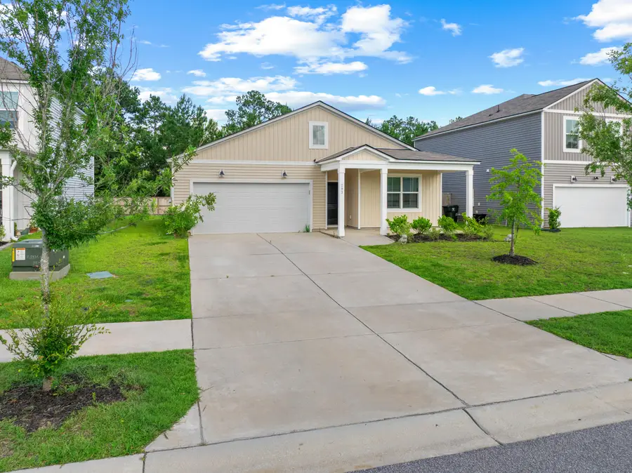 293 W Bradford Pointe Drive, Summerville, SC 29486 - #2