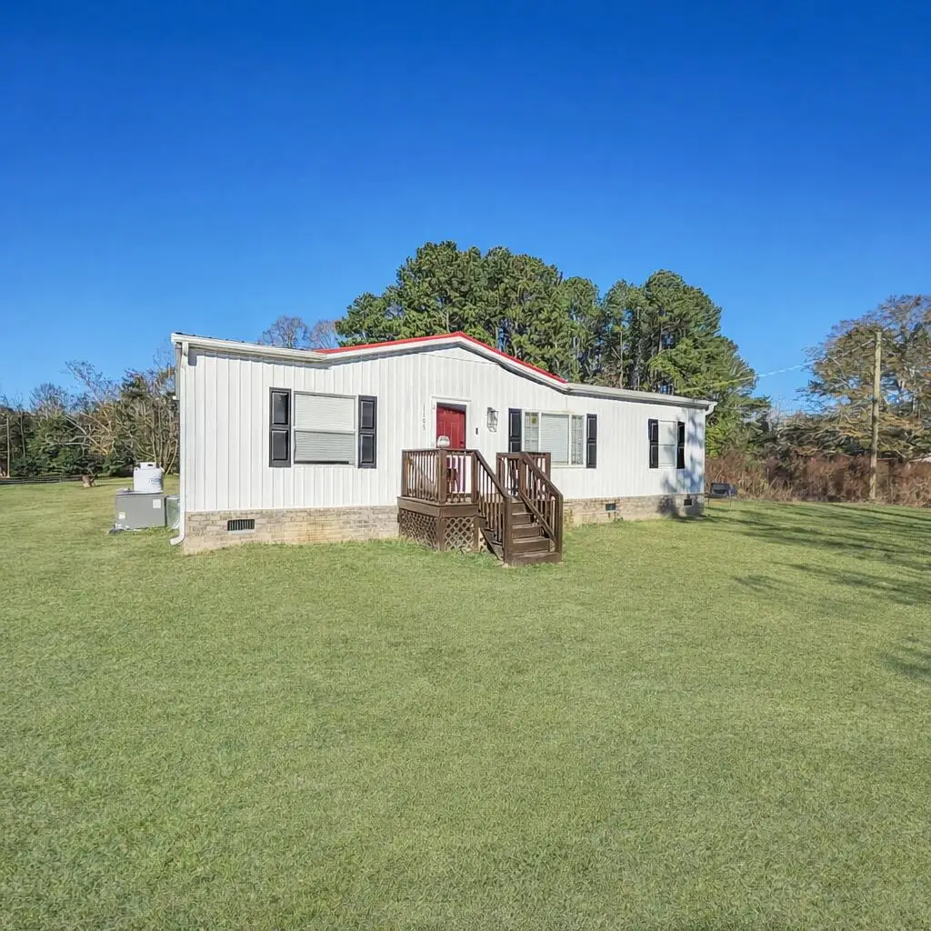 1105 Peacock Street, Manning, SC 29102 - #1