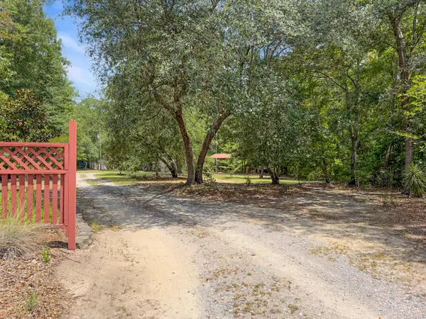 349 Bird Dog Lane, Cottageville, SC 29435