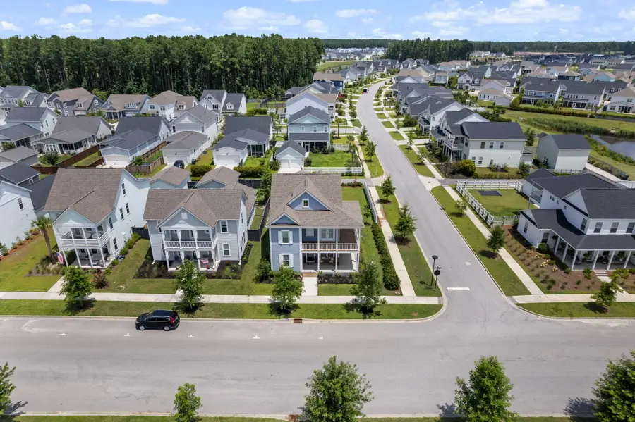 670 Blueway Avenue, Summerville, SC 29486 - #3