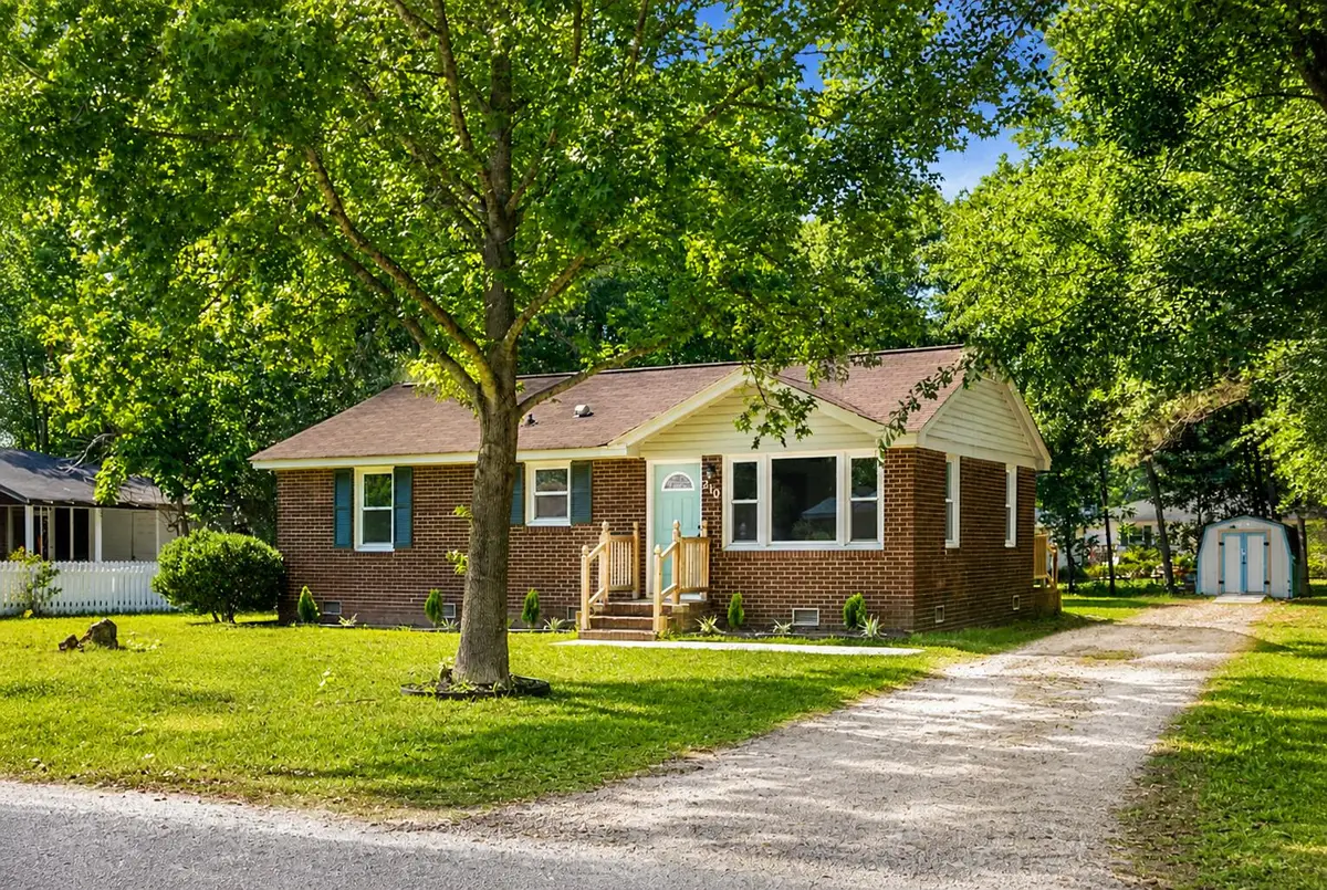 210 Laurel Avenue, Goose Creek, SC 29445 - #1
