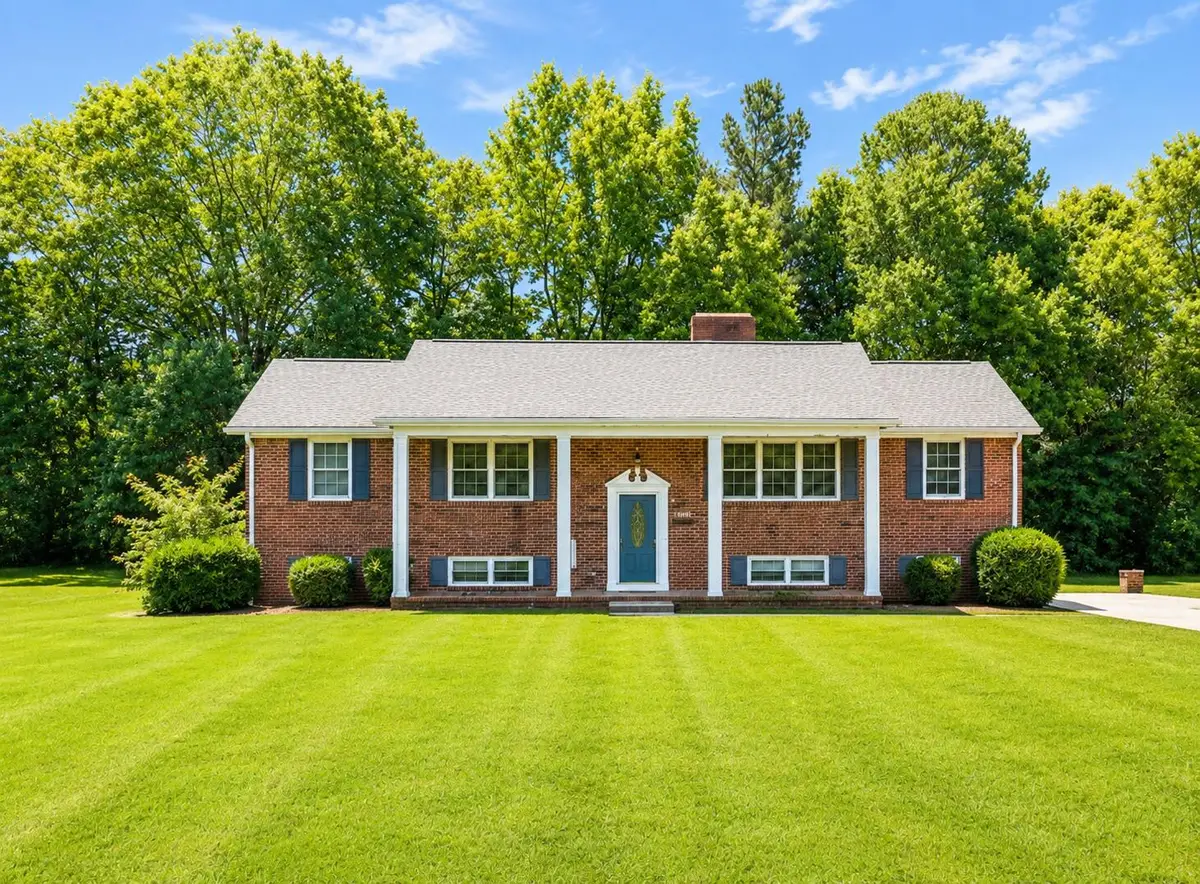 1753 Gary Street, Clinton, SC 29325 - #1