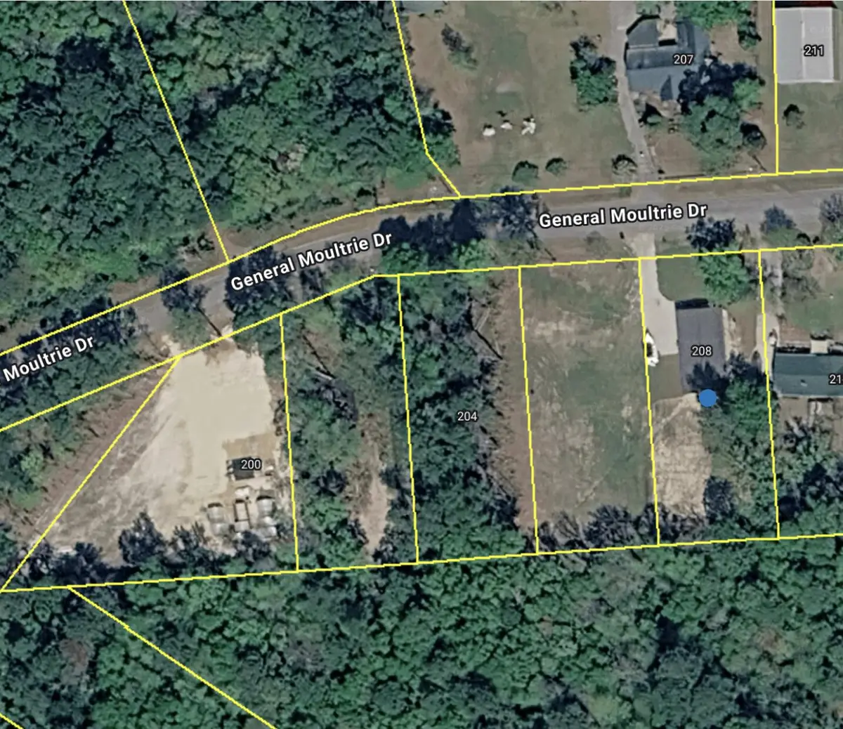204 General Moultrie Drive, Bonneau, SC 29431 - #1