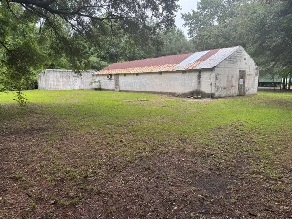 2597 Cainhoy Road, Huger, SC 29450