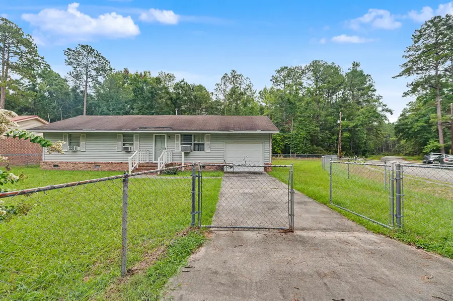 419 Cleveland Street, Walterboro, SC 29488 - #2