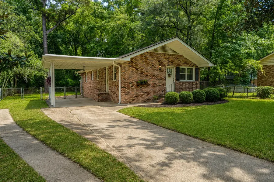 118 N Winter Street, Moncks Corner, SC 29461 - #2
