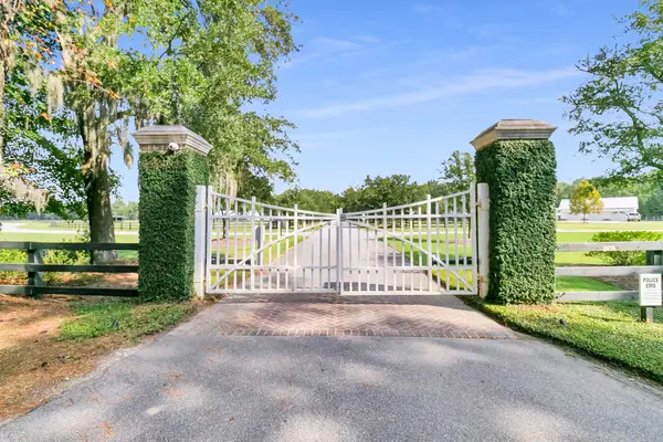 15 Bradley Pasture Way, Ravenel, SC 29470