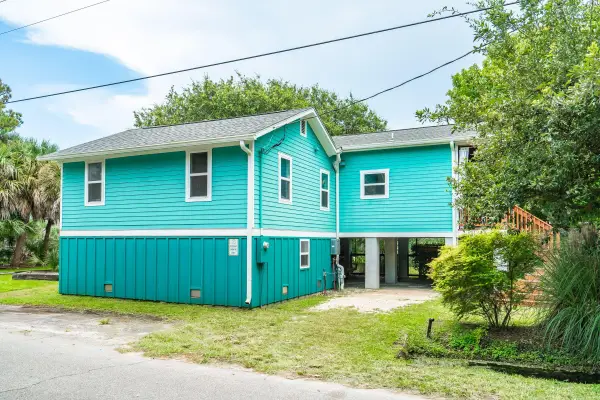 213 E Cooper Avenue, Folly Beach, SC 29439