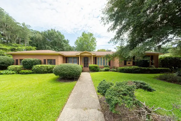64 Shrewsbury Road, Charleston, SC 29407