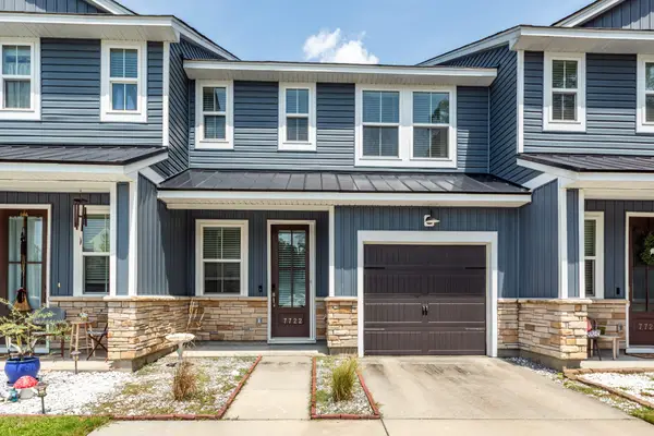 7722 Park Gate Drive, North Charleston, SC 29418
