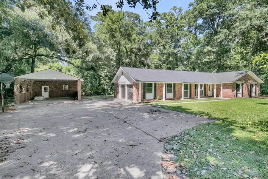 109 Halcyon Road, Summerville, SC 29483 - #3