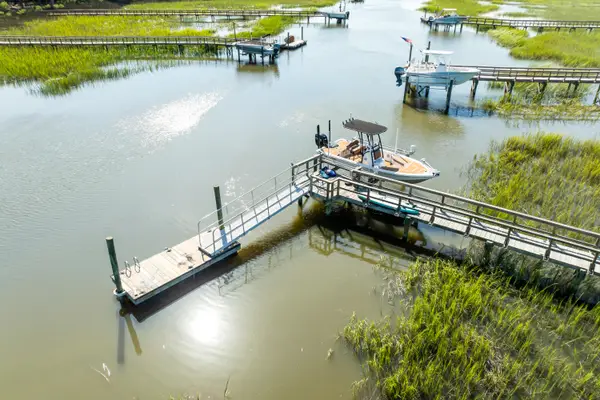 3000 Yachtsman Drive, Mount Pleasant, SC 29466