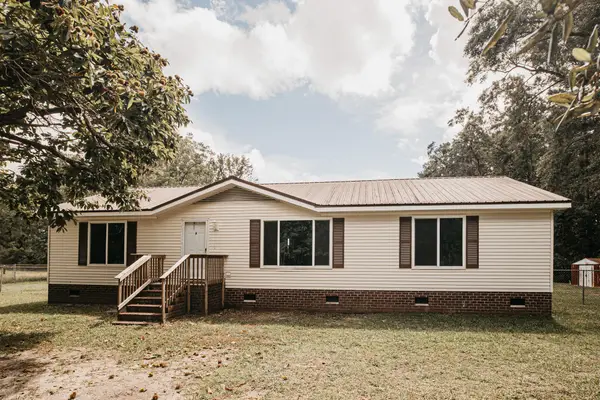 5823 Drayton Street, Ravenel, SC 29470