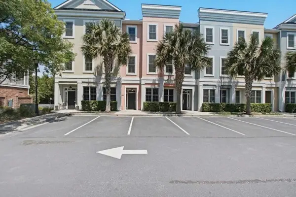 656 Coleman Boulevard #402, Mount Pleasant, SC 29464