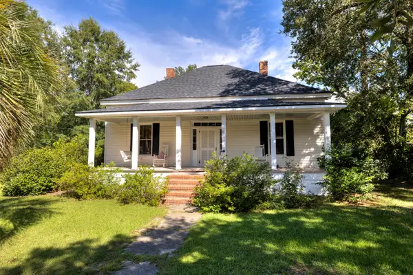 25 S Church Street, Summerton, SC 29148