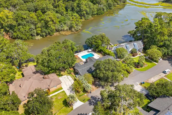 33 Town Creek Drive, Charleston, SC 29407