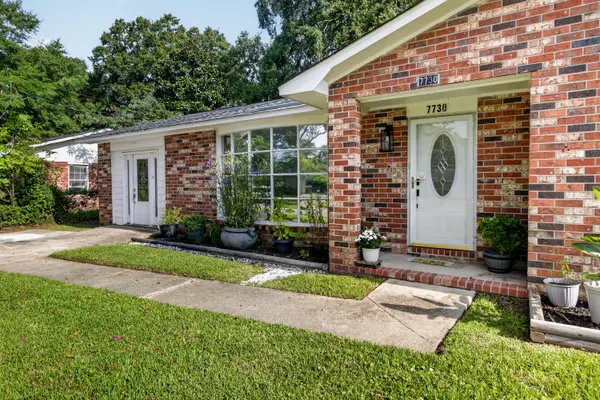 7730 Ovaldale Drive, North Charleston, SC 29418