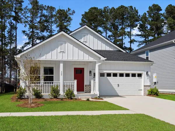 446 Radiant Blue Way, Summerville, SC 29486