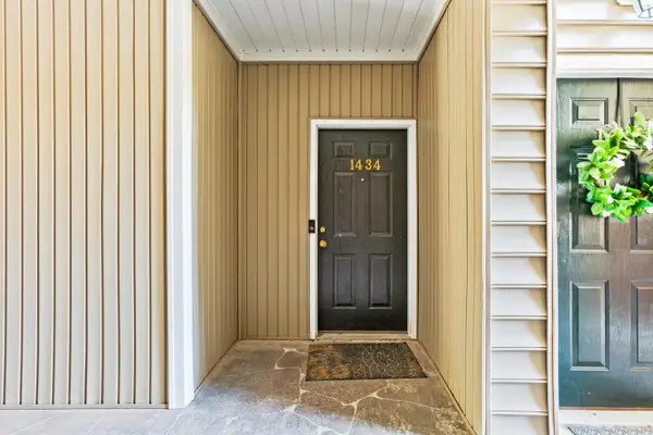 1434 Belcourt Lane, Mount Pleasant, SC 29466