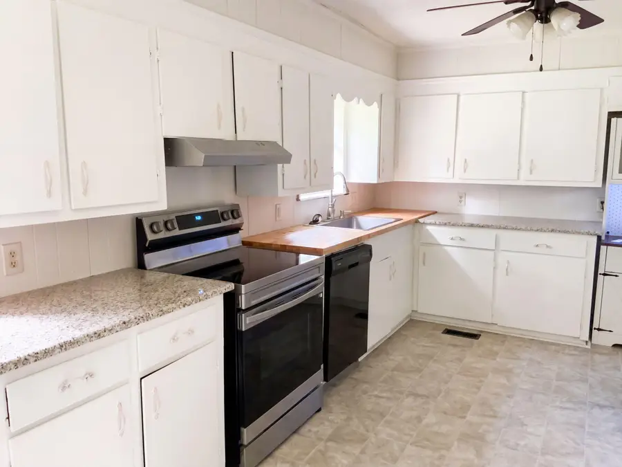 3417 Beulah Road, Smoaks, SC 29481 - #2