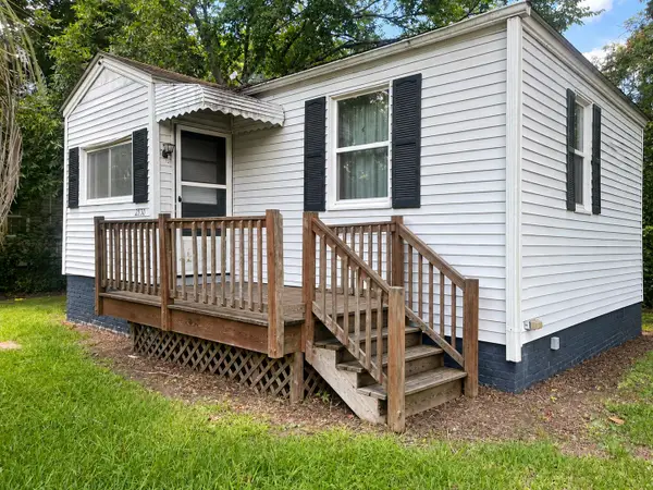 2730 Constitution Avenue, North Charleston, SC 29405
