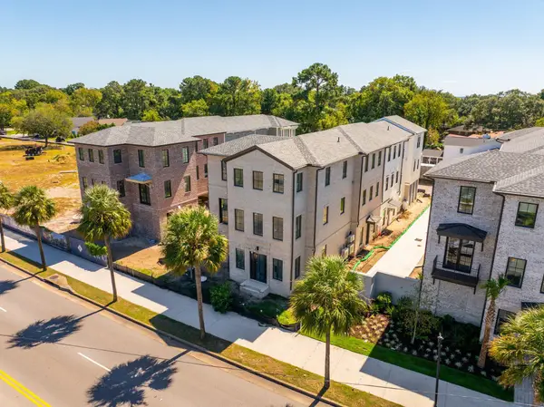 303 Queens Court #1, Mount Pleasant, SC 29464