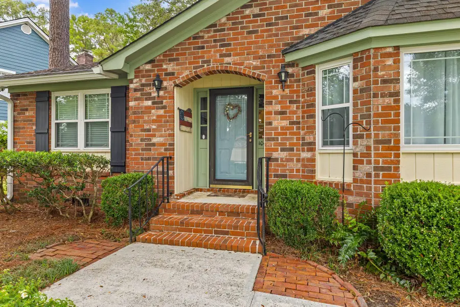 104 Sweetbriar Road, Summerville, SC 29485 - #3
