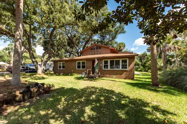 18 24th Avenue, Isle of Palms, SC 29451