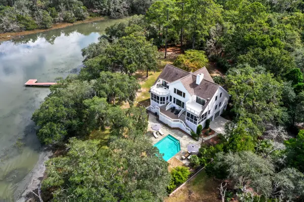 1310 Martins Point Road, Wadmalaw Island, SC 29487