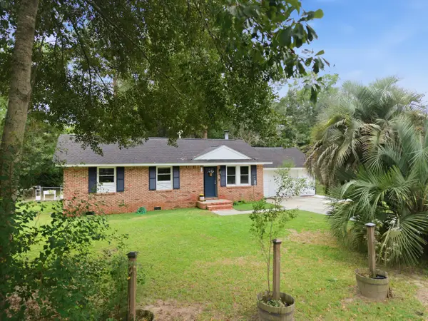 109 E Walnut Circle, Summerville, SC 29485