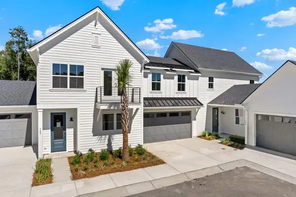304 Livewell Court, Johns Island, SC 29455