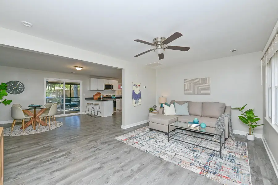 21 Blue Mountain Drive, Greenville, SC 29617 - #2