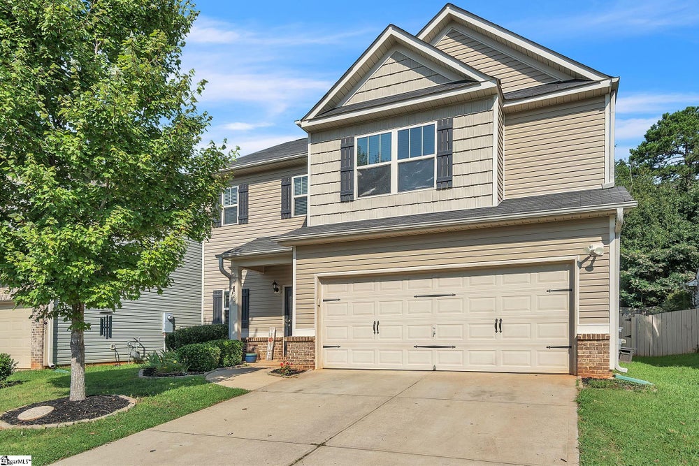 220 Dellwood Drive, Spartanburg, SC 29301 BHGRE