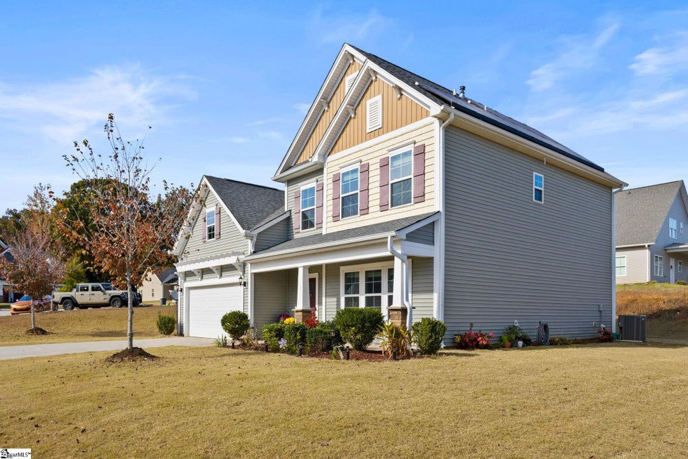 135 W Pyrenees Drive, Lyman, SC 29365 BHGRE